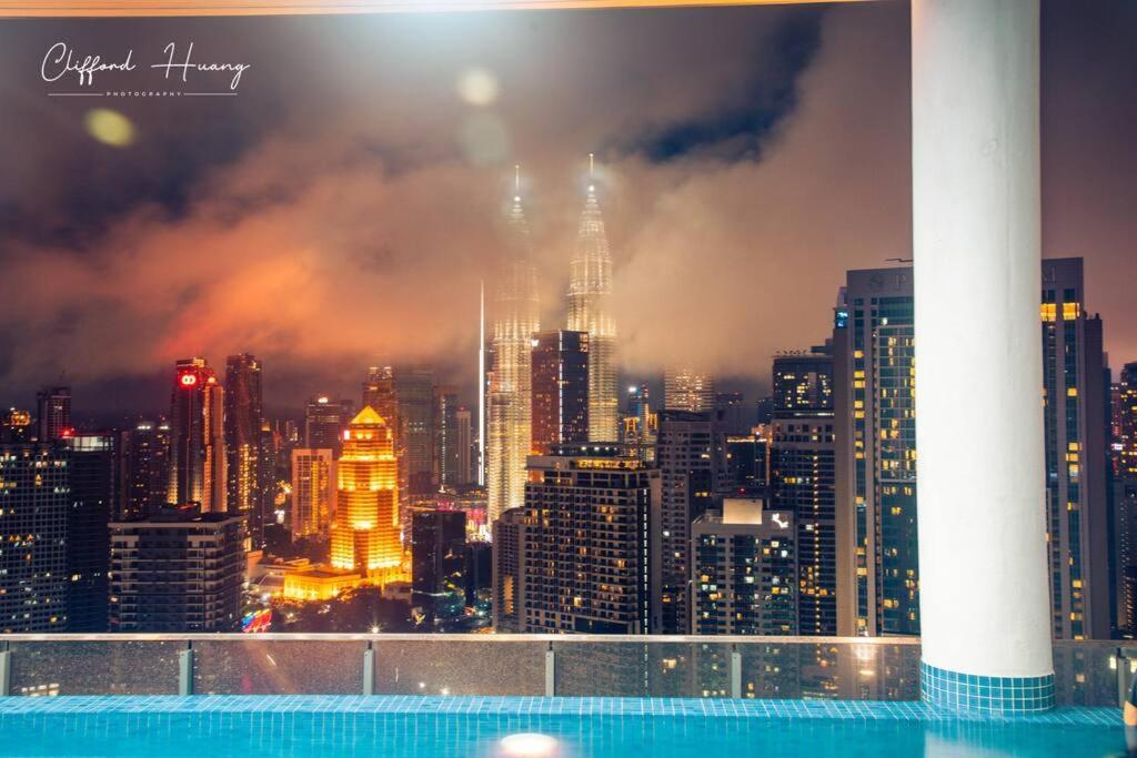 The Colony By Infinitum Best Pool View Klcc Trx Merdeka 118 Kl Tower クアラルンプール エクステリア 写真