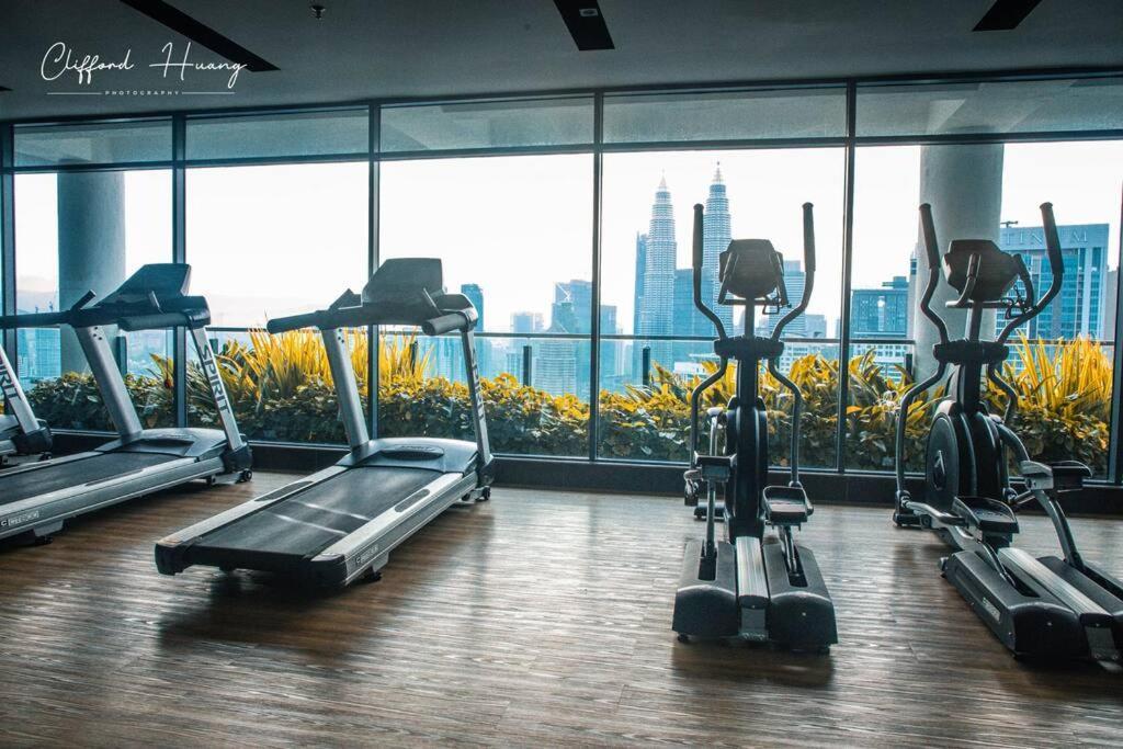 The Colony By Infinitum Best Pool View Klcc Trx Merdeka 118 Kl Tower クアラルンプール エクステリア 写真
