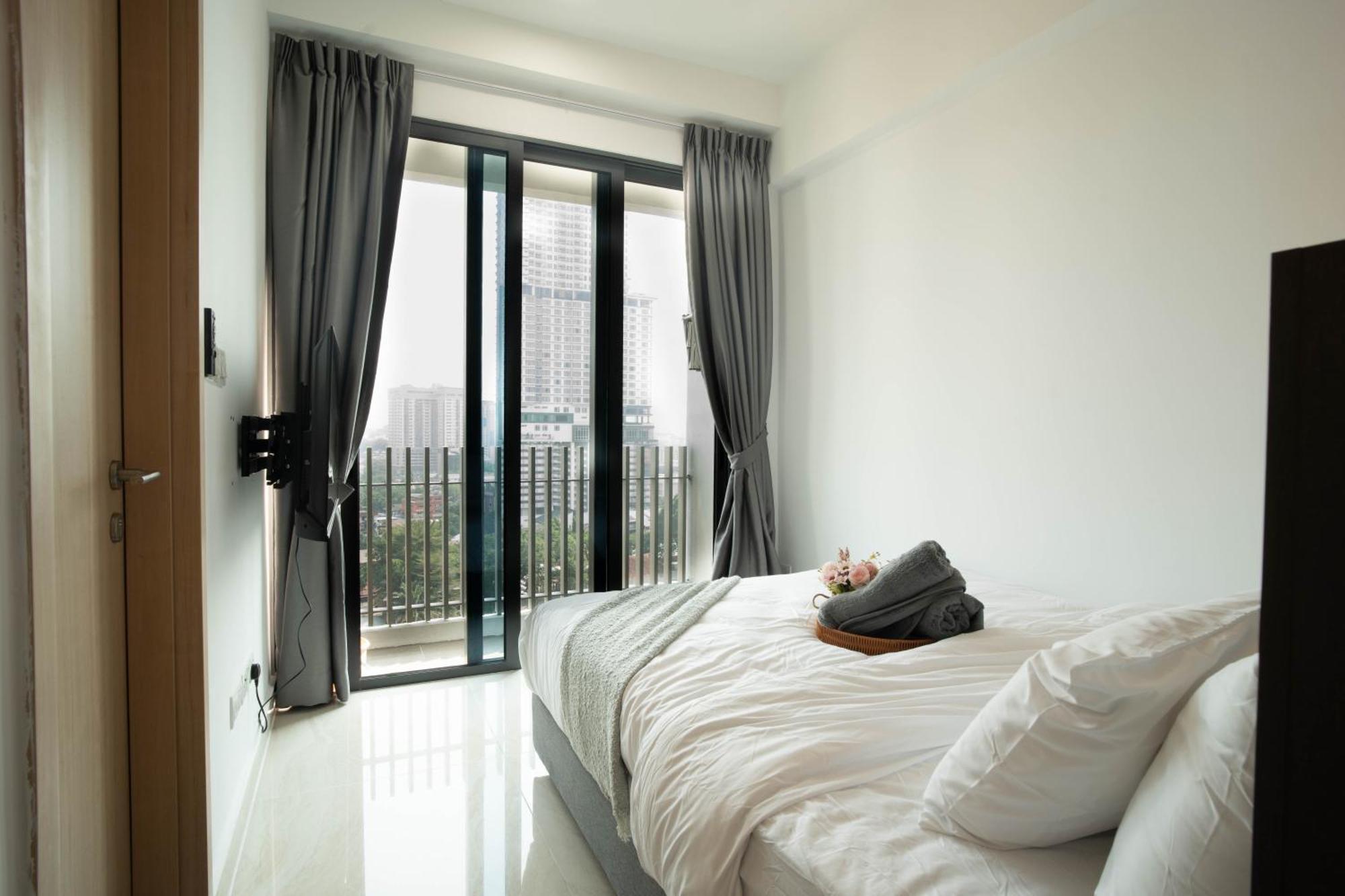 The Colony By Infinitum Best Pool View Klcc Trx Merdeka 118 Kl Tower クアラルンプール エクステリア 写真